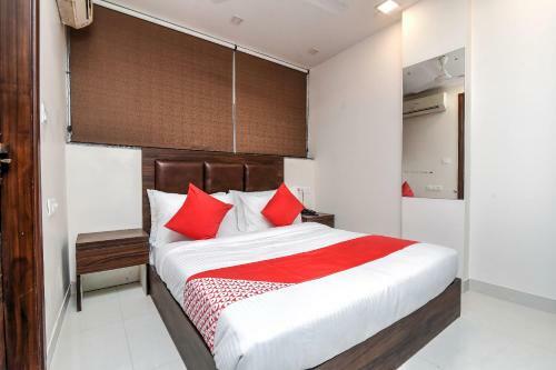 Hotel Oyo Flagship 75516 Glory Inn