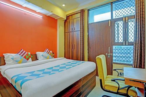 Oyo 79997 Flagship Hotel Admire Homes