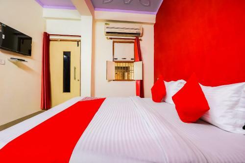 Hotel Oyo 37728 Raghav Residency