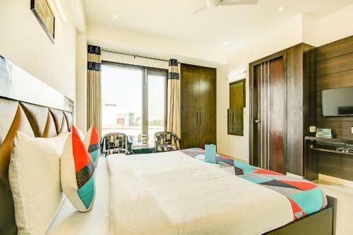 Hotel Fabexpress Hemkunt Residency Noida