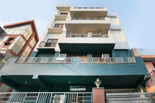 Hotel Oyo 70483 Silver Grand