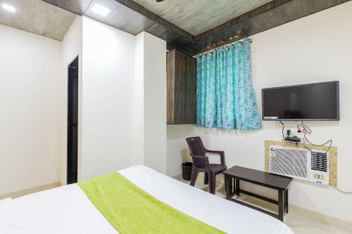 Hotel Saras Residency