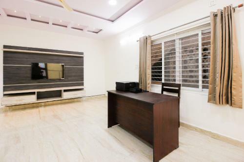 Hotel Oyo 42887 Tenneti Towers
