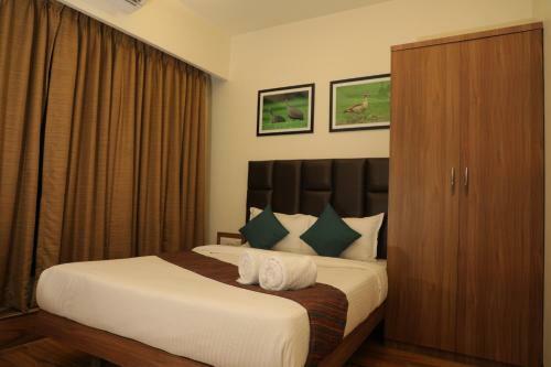 Hotel Sky Suites By Monarch