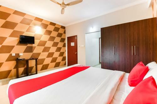 Hotel Oyo 46023 Taaza Residency
