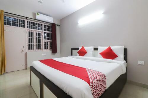 Oyo 64760 Hotel The Mayur Legacy