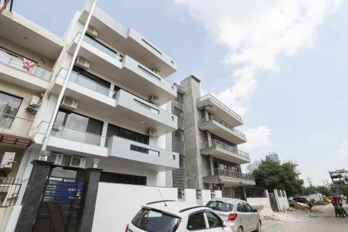 Oyo 64760 Hotel The Mayur Legacy