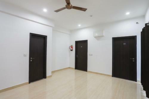 Oyo 64760 Hotel The Mayur Legacy