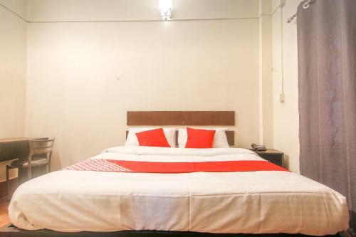 Hotel Oyo 22421 Indiraj