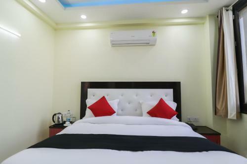 Oyo 68256 Hotel Expo Golflink