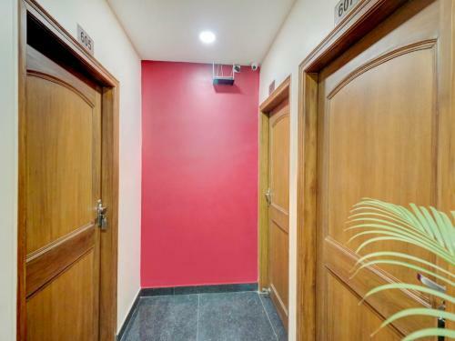 Hotel Oyo 74126 Manoj Residency