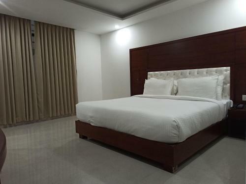 Hotel Autumn Crocus - A Boutique Hotel
