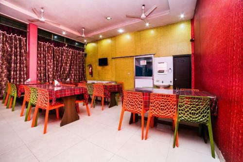 Hotel Oyo 79019 Collection O Parashuram