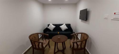 Hotel Aranya Resort By Mrugavani