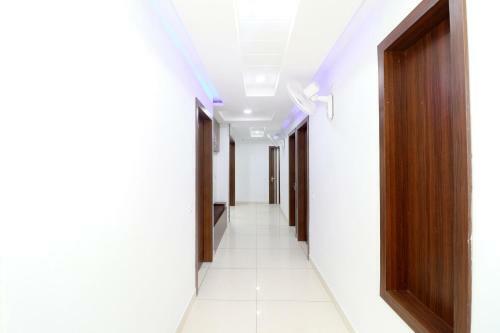 Oyo 40722 Hotel Galaxy
