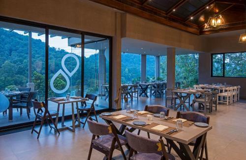 Hotel Samroha Resort Athirapilly