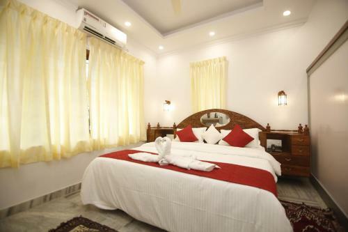 Hotel Spice Mount Heritage Resort