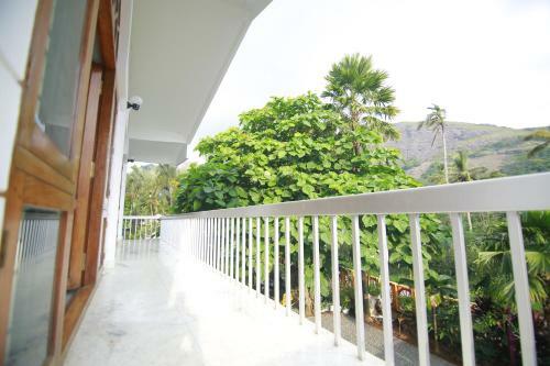 Hotel Spice Mount Heritage Resort