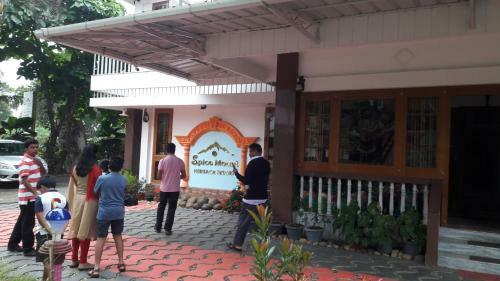 Hotel Spice Mount Heritage Resort