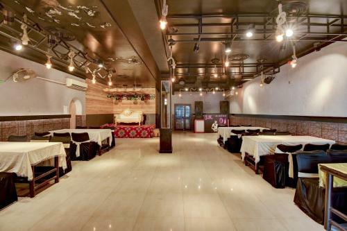 Oyo 15742 Hotel Ashoka