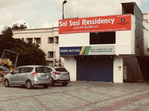 Bed & Breakfast Oyo 24311 Sai Sasi Residency