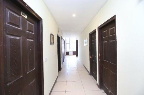 Hotel Oyo 18540 Black Diamond