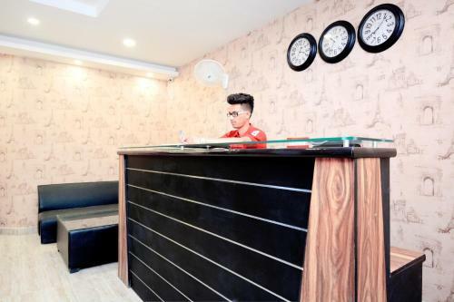 Oyo 39569 Hotel Lazeeno