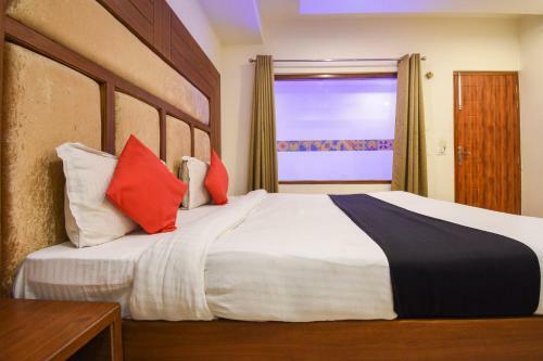 Capital O 69427 Hotel Green Tree