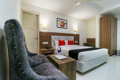 Capital O 71537 Hotel Athens