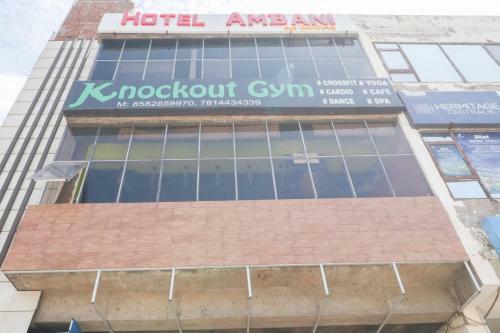 Oyo 72387 Hotel Ambani