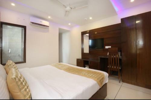 Hotel Silver Palm