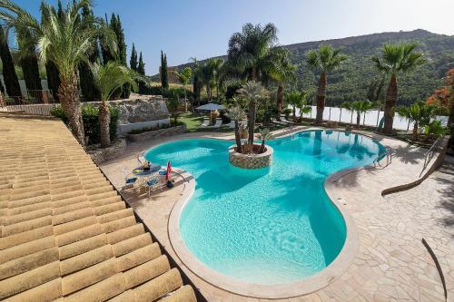 Agrigento Villa Sleeps 14 Pool Air Con Wifi