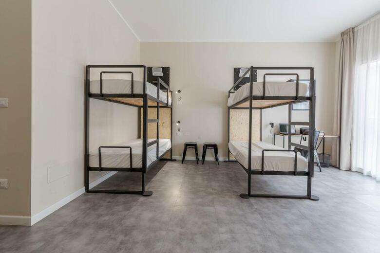 Piccolo Catalunya Hostel