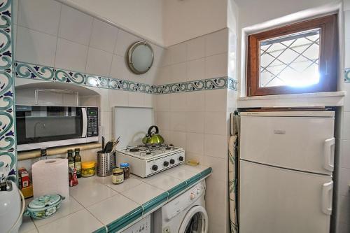 Amalfi Villa Sleeps 4 Air Con Wifi