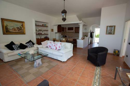Villa Di Prestigio A Capri By Dimorra