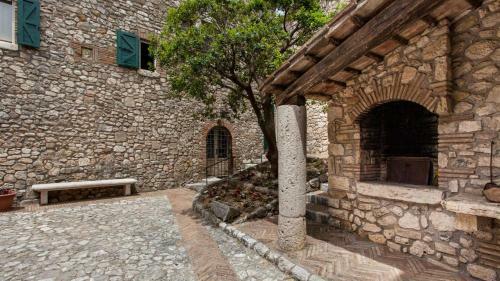 Villa Casale Di Totano 12