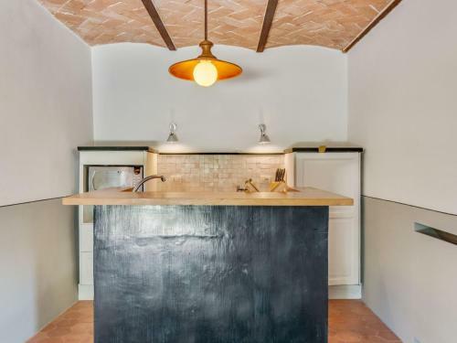 Rustic Apartment In Anghiari With Private Terrace