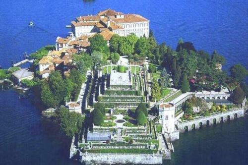 Apartment With 2 Bedrooms In Arona With Wifi