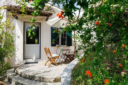 Case Di San Martino Villa Sleeps 14 With Pool And Air Con