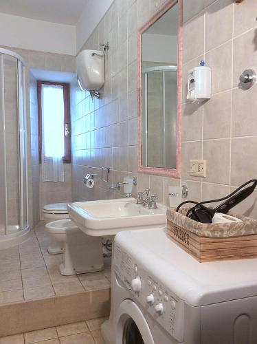 Villa In Assisi Sleeps 4 8