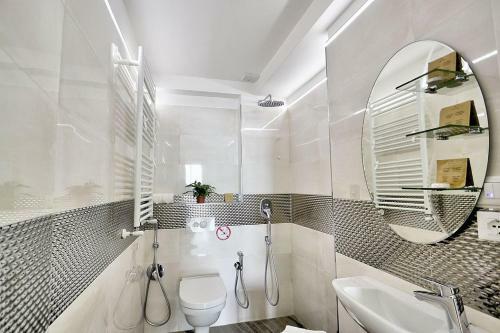 Castiglione Villa Sleeps 5 With Air Con