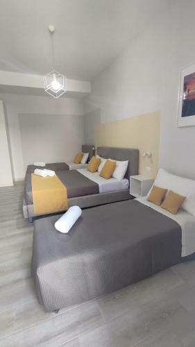 Bilateral B&B