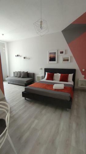 Bilateral B&B