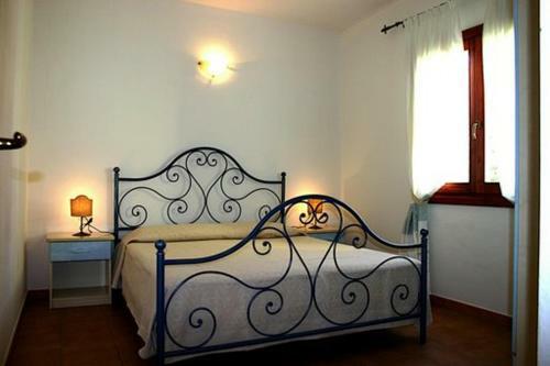 Badesi Apartment Sleeps 6 With Pool And Wifi