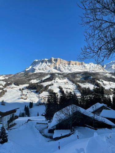 Hotel Albergo Bar Ristorante Dolomia