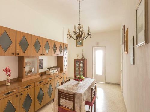 Dreamy Apartment In Bari With Lift