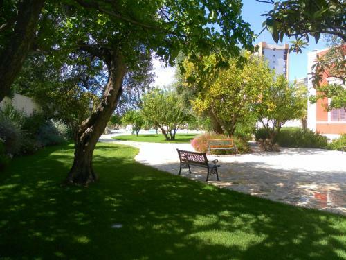 Hostal Executive L'orangerie Bb