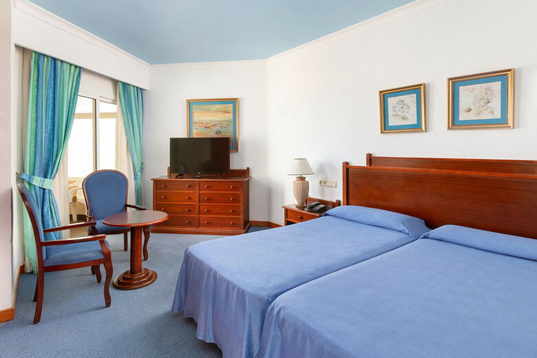 Hotel Riu Oliva Beach Resort