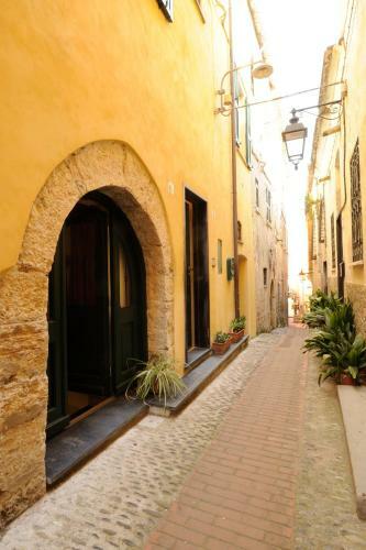 B&B Corallini