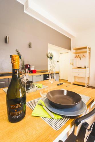 Apartamento Getthekey S.felice Suites